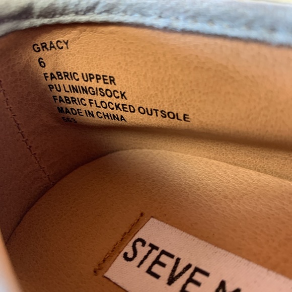 Steve Madden Gracy Slip Ons - Picture 3 of 4